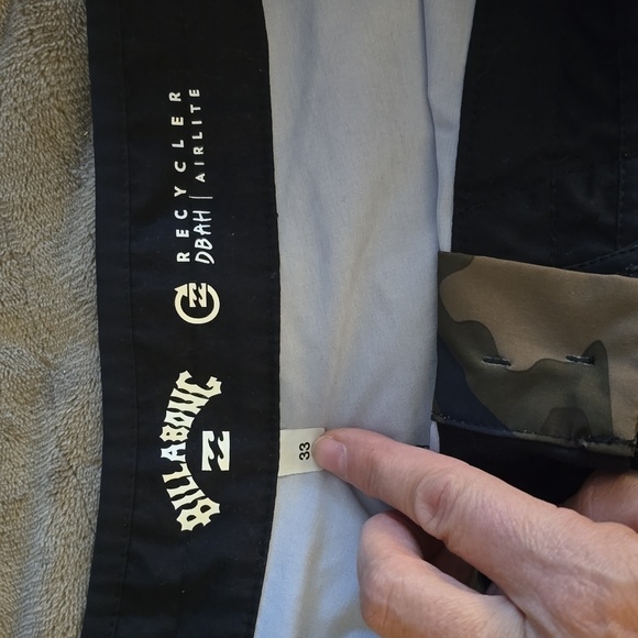 Billabong swim trunks - Picture 2 of 5